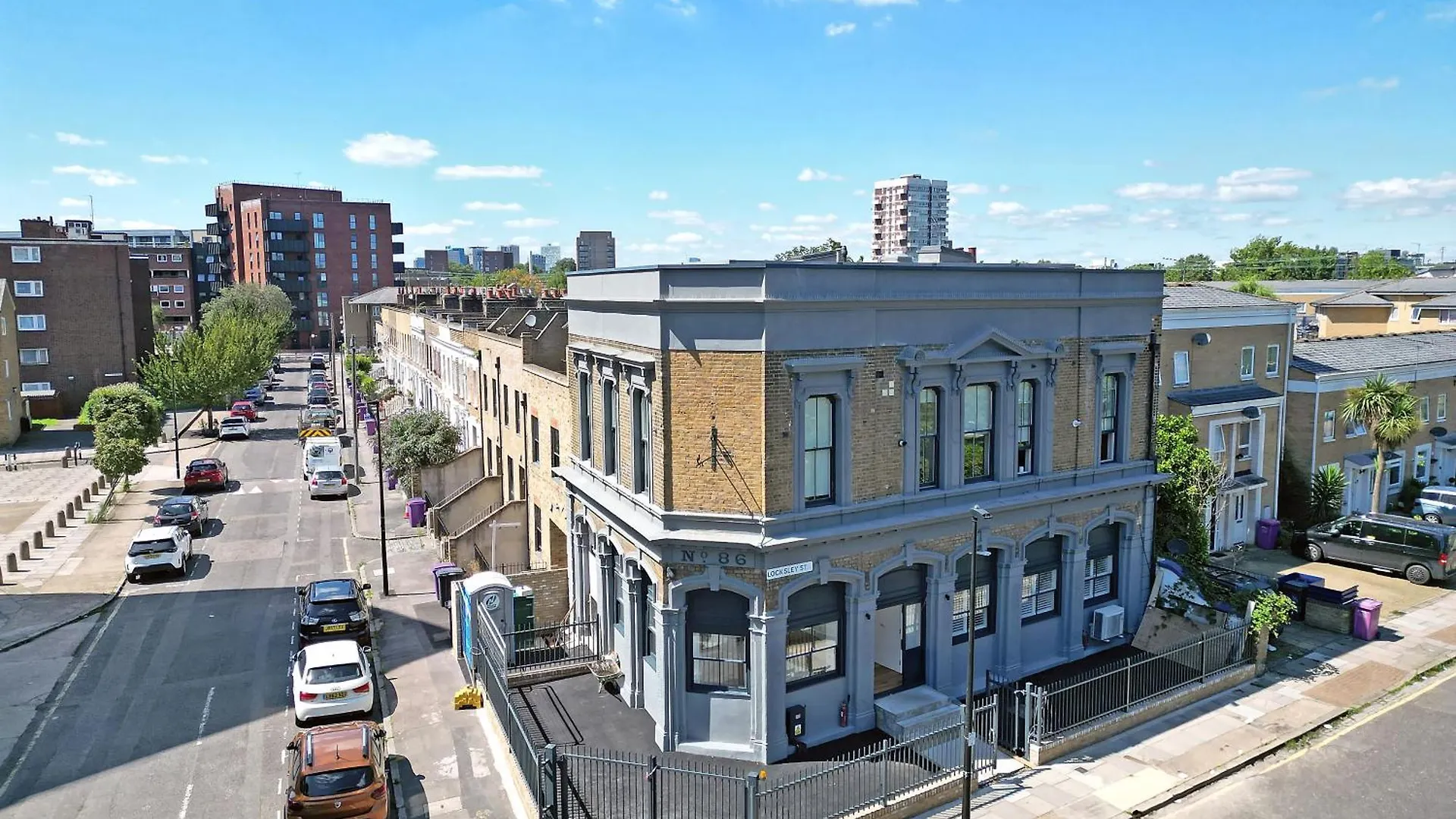 Apartment Exquisite 3Br Duplex Period Conversion, Air-Con & Amenities London